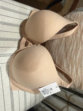 Auden 36D Light Lift Plunge Bra